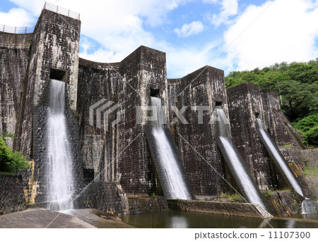 大川町Kanonji市,香川縣,Kuniko Shimbun“Benifeng Pond Dam”排水 大川町Kanonji市,香川縣,Kuniko Shimbun“Benifeng Pond Dam”排水 11107300