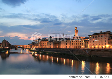 Palazzo Vecchio and Ponte Vecchio (Florence) 11107834