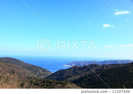 在伊豆天際線的熱海市 11107846