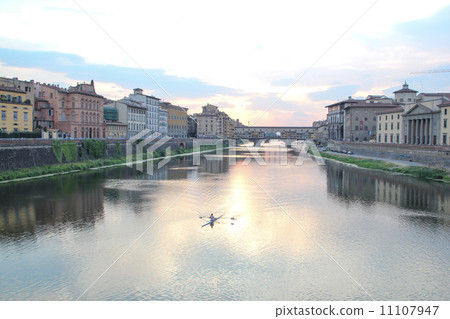 Ponte Vecchio (Florence) 11107947