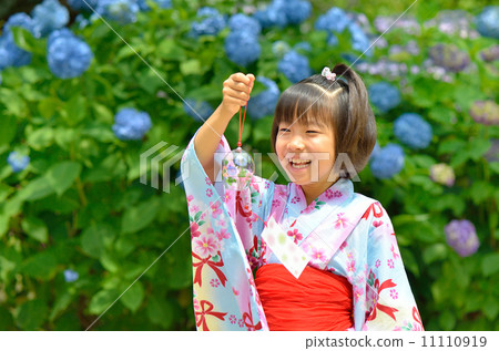 Yukata girl (hydrangea) Yukata girl (hydrangea) 11110919