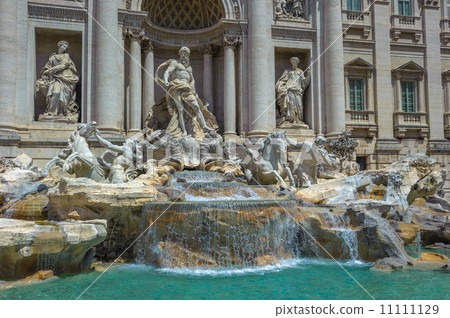 Trevi Fountain, Rome, Italy 11111129