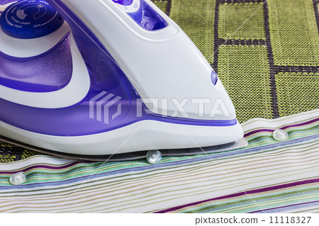 Ironing Ironing 11118327