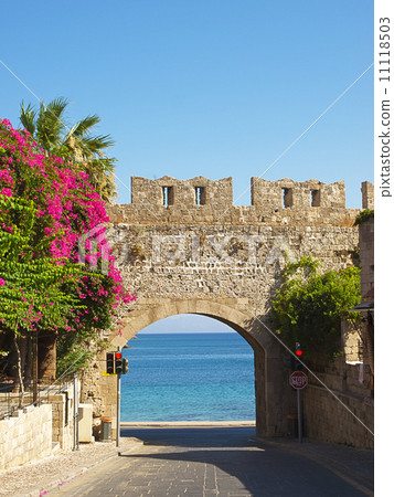 Arch to Mediterranean sea Arch to Mediterranean sea 11118503