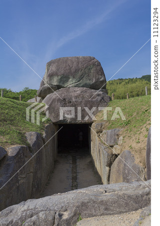 藍天石階段古墓 11123294