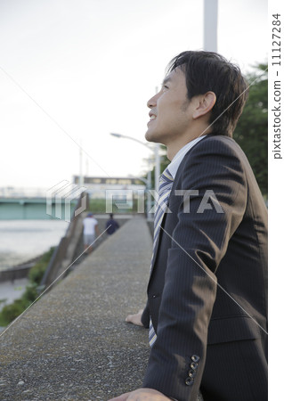 Businessman         11127284