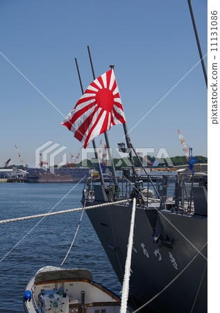 Escort Ship and Toru Asahi Flag Escort Ship and Toru Asahi Flag 11131086