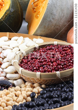 豆類和蔬菜的集合 豆類和蔬菜的集合 11131430