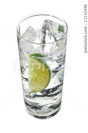 杜松子酒補品雞尾酒 11132496