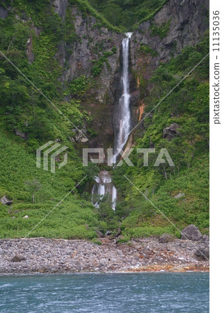 Yoshishitsu瀑布 11135036