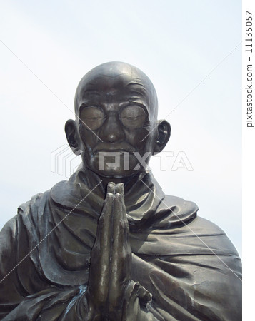 Gandhi statue of Philosopy Park 11135057