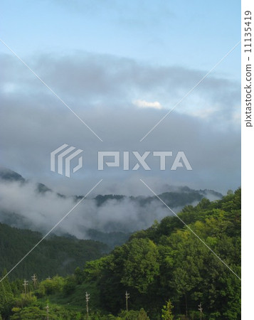 南Shinshu山霧山脈 南Shinshu山霧山脈 11135419