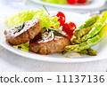 Grilled Beef Steak Meat with Asparagus and Cherry Tomato 11137136