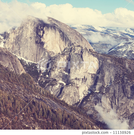 Yosemite 11138926