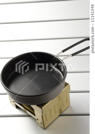 Let's go to the camp 11141349