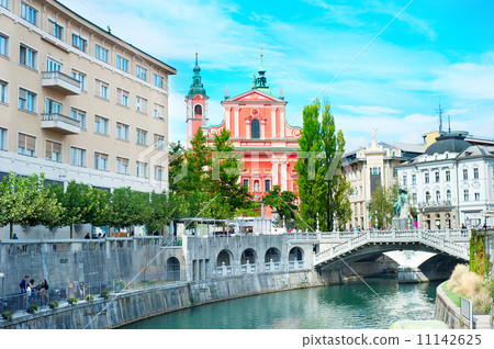 Ljubljana OLd Town Ljubljana OLd Town 11142625