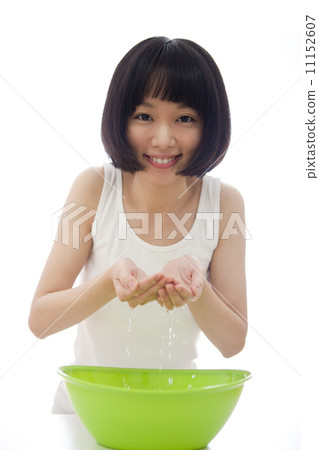 Washbasin and ladies 11152607