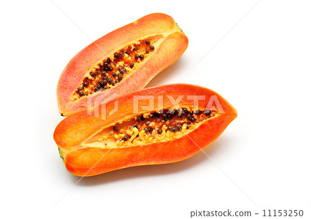 Papaya fruit isolated Papaya fruit isolated 11153250
