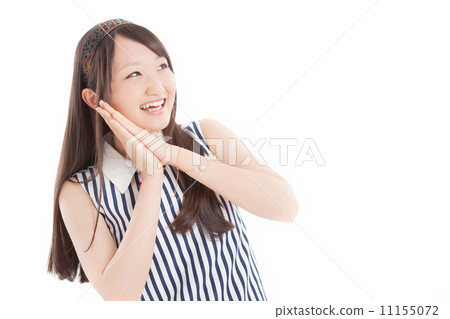 A pretty girls student who looks very happy with a full smile 11155072