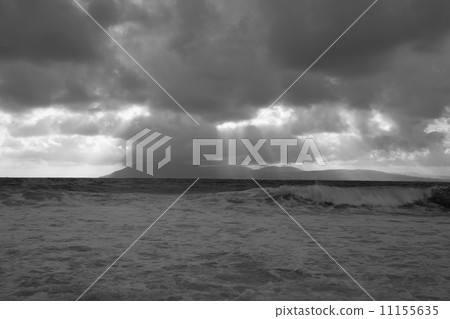 Sea landscape with sky and clouds 11155635