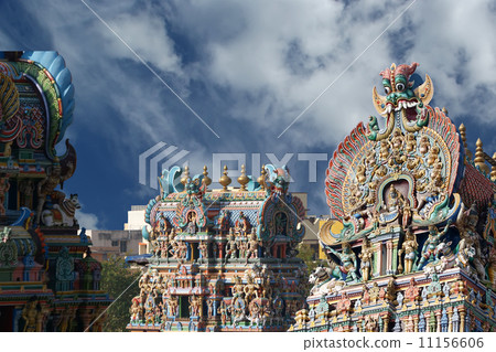 Meenakshi hindu temple in Madurai, Tamil Nadu, South India Meenakshi hindu temple in Madurai, Tamil Nadu, South India 11156606