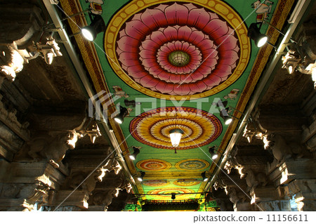 Inside of Meenakshi hindu temple in Madurai, India Inside of Meenakshi hindu temple in Madurai, India 11156611
