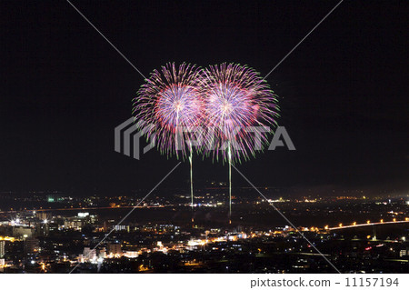 煙花和夜景 11157194
