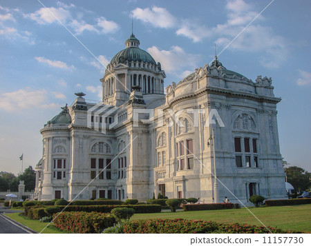 Beautiful Italian Neo-Classic Palace Beautiful Italian Neo-Classic Palace 11157730