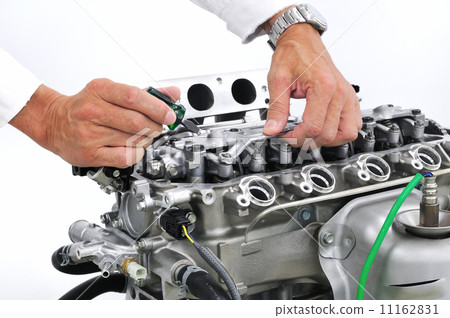 汽車發動機的維護 11162831