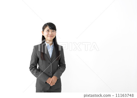 看上身的年輕女商人 11163748