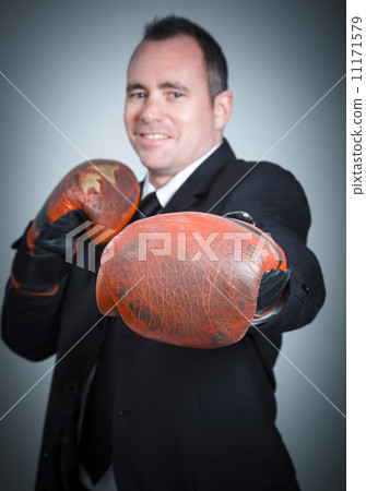 Caucasian businessman 40 years old Caucasian businessman 40 years old 11171579