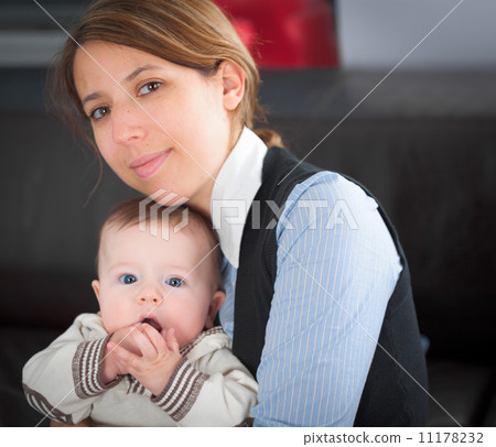 Woman playing with her baby boy Woman playing with her baby boy 11178232