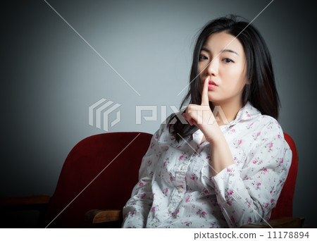 Attractive Asian girl 20s at the theatre isolate white backgroun Attractive Asian girl 20s at the theatre isolate white backgroun 11178894