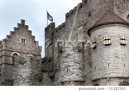 Low angle view of a castle, Gravensteen, Ghent, Belgium 11181561