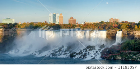 Waterfall, Horseshoe Falls, Niagara River, Niagara Falls, Ontari Waterfall, Horseshoe Falls, Niagara River, Niagara Falls, Ontari 11183057