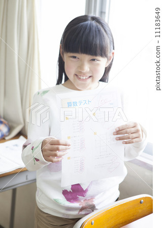 Elementary school student with 100 tests Elementary school student with 100 tests 11183649