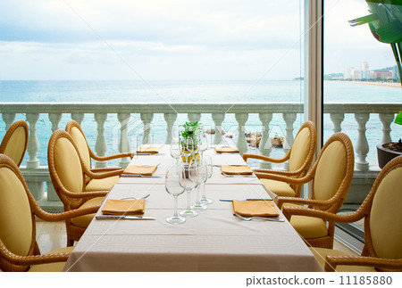 Table setting for a dinner 11185880