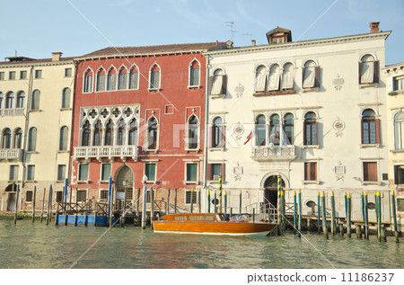 Grand Canal in Venice 11186237