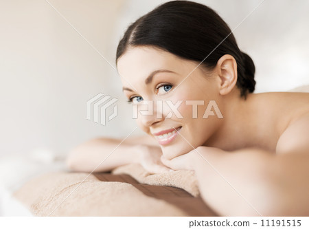 woman in spa 11191515