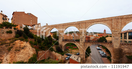 Los Arcos aqueduct in summer. Teruel Los Arcos aqueduct in summer. Teruel 11191947