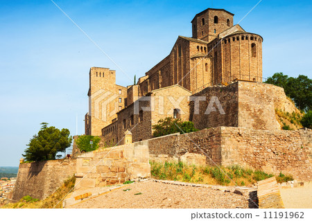 medieval castle in Cardona. Catalonia medieval castle in Cardona. Catalonia 11191962