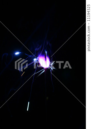 holiday sparkler 11194325