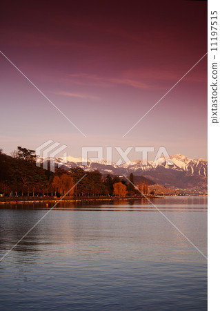 lake geneva 11197515