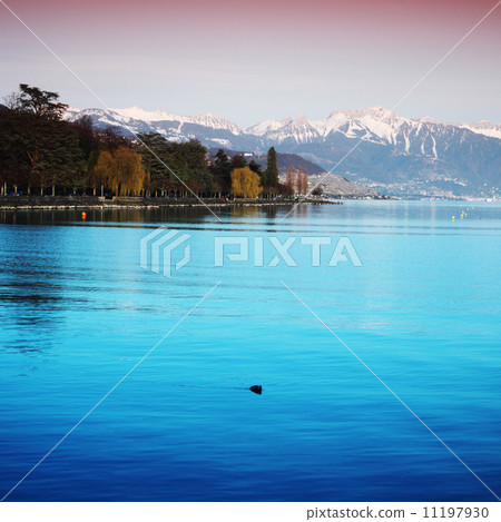 lake geneva 11197930
