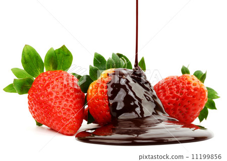 strawberry in chocolate 11199856