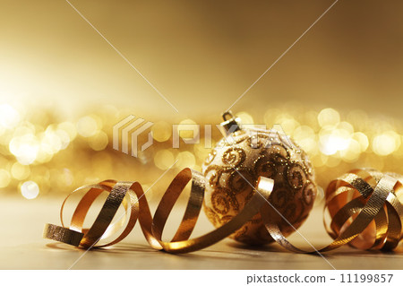 golden christmas card 11199857