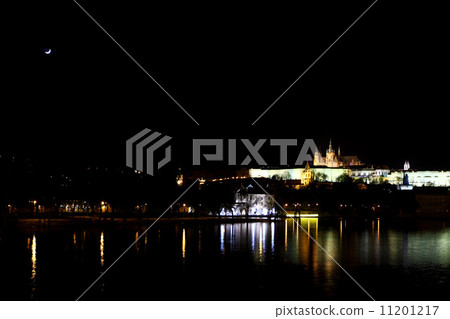 night prague 11201217