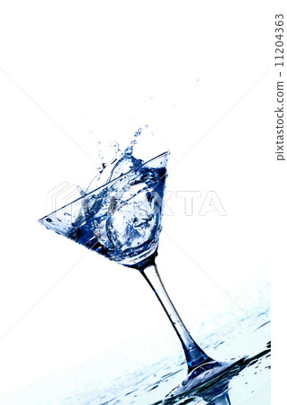 alcohol splash alcohol splash 11204363