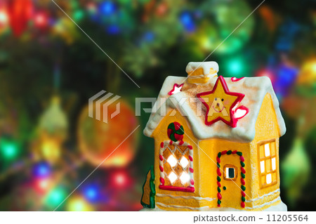 Lighting house and christmas tree 11205564