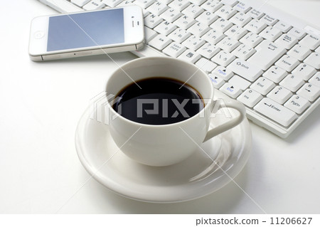 Coffee and keyboard 11206627